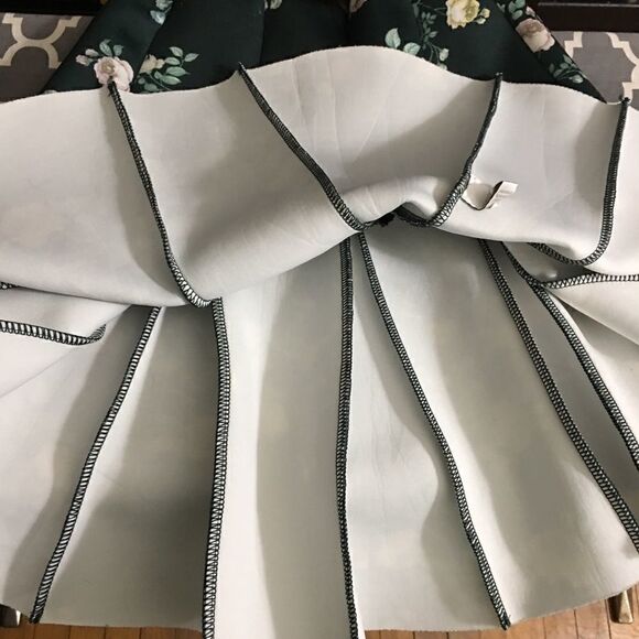 Lauren Conrad Runway Pleated flare skirt - Picture 6 of 6